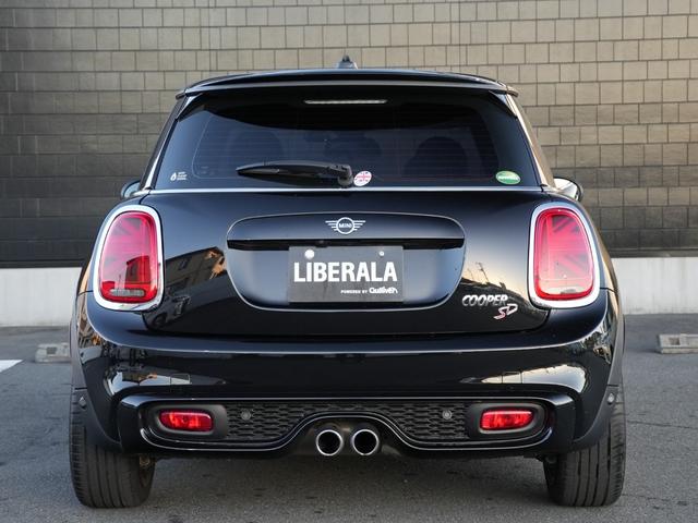 ＭＩＮＩ クーパーＳＤ　ＬＣＩモデル　インテリジェントセーフティ軽減ブレーキＡＣＣ　純正ナビＢｌｕｅｔｏｏｔｈバックカメラＭＩＮＩドライビングＭＯＤＥ　ＪＣＷステアリング　コンフォートアクセス　アンビエントライト前後ＰＤＣ（41枚目）