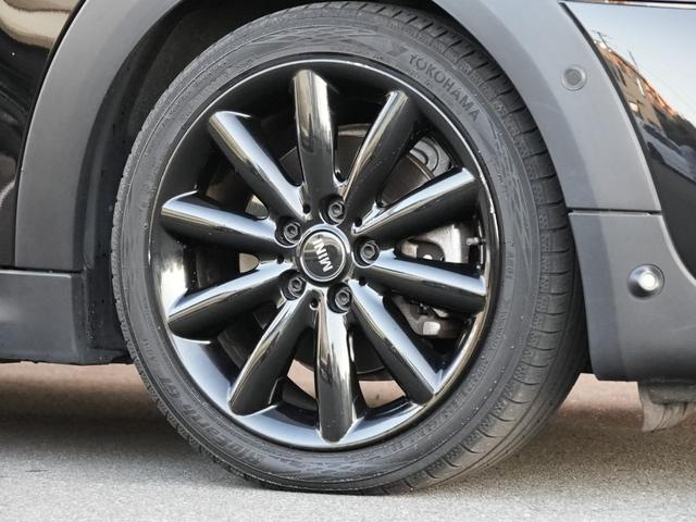 ＭＩＮＩ クーパーＳＤ　ＬＣＩモデル　インテリジェントセーフティ軽減ブレーキＡＣＣ　純正ナビＢｌｕｅｔｏｏｔｈバックカメラＭＩＮＩドライビングＭＯＤＥ　ＪＣＷステアリング　コンフォートアクセス　アンビエントライト前後ＰＤＣ（45枚目）