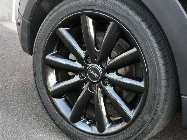 ＭＩＮＩ クーパーＳＤ　ＬＣＩモデル　インテリジェントセーフティ軽減ブレーキＡＣＣ　純正ナビＢｌｕｅｔｏｏｔｈバックカメラＭＩＮＩドライビングＭＯＤＥ　ＪＣＷステアリング　コンフォートアクセス　アンビエントライト前後ＰＤＣ（47枚目）