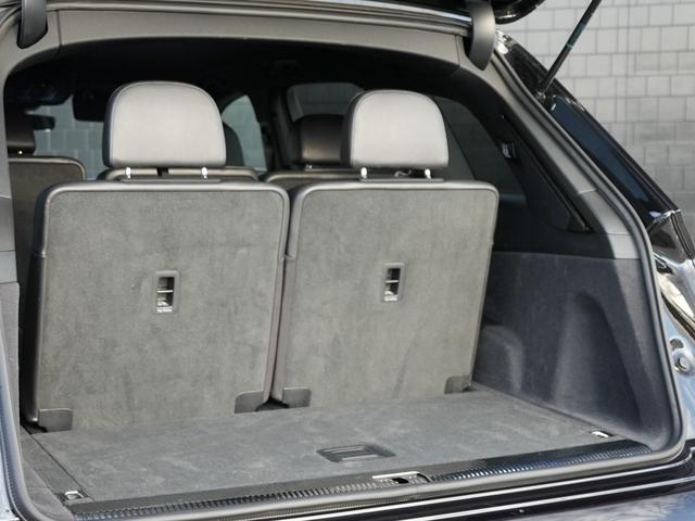 Q7 ブラックスタイリング 125台限定モデルAudiSport20インチアルミバーチャルコクピットマトリクスLEDヘッドライト4ZONEエアコンAudiプレセンスACCレーンサイドアシストMMIナビフルセグTV全方位カメラ(23枚目)