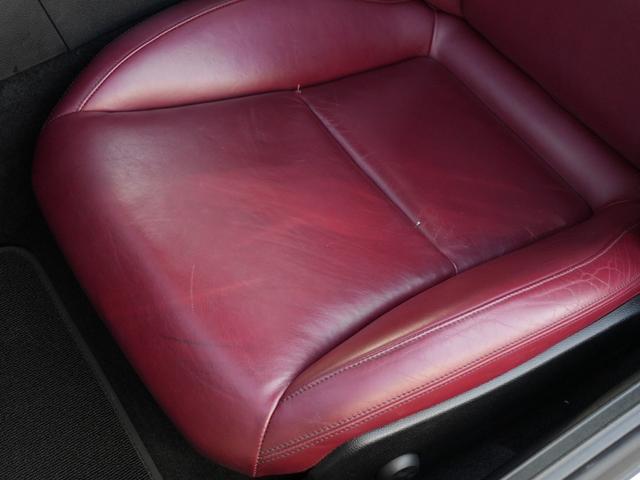 ＳＬＫ ＳＬＫ２００レーダーセーフティエディション　特別仕様車マジックスカイコントールバリオルーフレーダーセーフティＡＣＣ　レーンキープブラインドスポットモニター　ベンガルレッドレザーシートエアスカーフシートヒーターＣｏｍｍａｎｄＨＤＤナビフルセグＴＶ（6枚目）