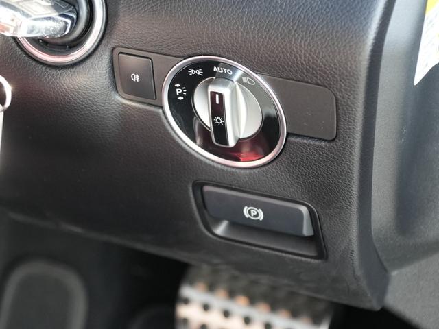 ＳＬＫ ＳＬＫ２００レーダーセーフティエディション　特別仕様車マジックスカイコントールバリオルーフレーダーセーフティＡＣＣ　レーンキープブラインドスポットモニター　ベンガルレッドレザーシートエアスカーフシートヒーターＣｏｍｍａｎｄＨＤＤナビフルセグＴＶ（21枚目）