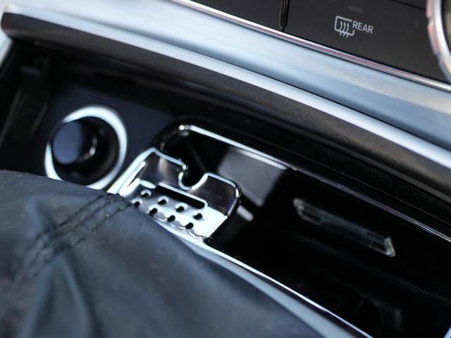 ＳＬＫ ＳＬＫ２００レーダーセーフティエディション　特別仕様車マジックスカイコントールバリオルーフレーダーセーフティＡＣＣ　レーンキープブラインドスポットモニター　ベンガルレッドレザーシートエアスカーフシートヒーターＣｏｍｍａｎｄＨＤＤナビフルセグＴＶ（32枚目）