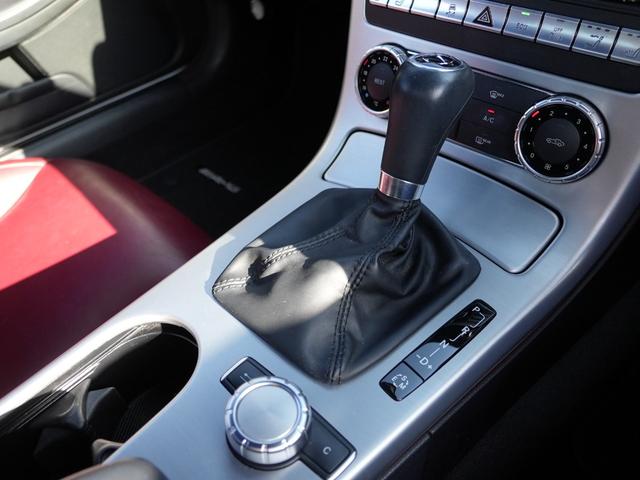 ＳＬＫ ＳＬＫ２００レーダーセーフティエディション　特別仕様車マジックスカイコントールバリオルーフレーダーセーフティＡＣＣ　レーンキープブラインドスポットモニター　ベンガルレッドレザーシートエアスカーフシートヒーターＣｏｍｍａｎｄＨＤＤナビフルセグＴＶ（33枚目）