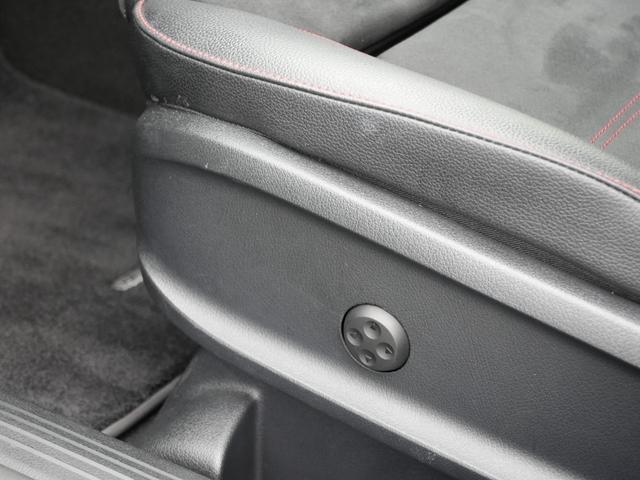 ＧＬＡクラス ＧＬＡ２００ｄ　４マチック　ＡＭＧライン　ワンオーナーアドバンスドＰＫＧ全方位カメラヘッドアップディスプレイＭＢＵＸナビフルセグＴＶＢｌｕｅｔｏｏｔｈ対応パワーバックドアハーフレザーシートシートヒーターメモリーパワーシートレーダーセーフティ（9枚目）