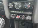 ワン　クラシック・トリム　クラシックトリム　ドライビングアシスト　ナビゲーションＰＫＧ　ＭＩＮＩＡｐｐ対応　Ｂｌｕｅｔｏｏｔｈ　ＣａｒＰｌａｙ対応ナビバックカメラハーフレザーシート　１７インチアロイホイール　クルコン　ＥＴＣ（25枚目）