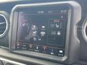 サハラ　ＪＥＰＰＥＳＥＮ１インチリフトＵＰ　ＵｃｏｎｎｅｃｔナビフルセグＴＶ　Ｂｌｕｅｔｏｏｔｈ　ＣａｒＰｌａｙ対応バックカメラブラックレザーシートシートヒーター　ステアリングヒータ　軽減ブレーキＡＣＣＢＳＭ（26枚目）