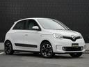 ご遠方の場合でも、下取り車両の金額を概算でお出しすることは可能でございます。車検証をお手元に、走行距離をご確認の上お問い合わせくださいませ。