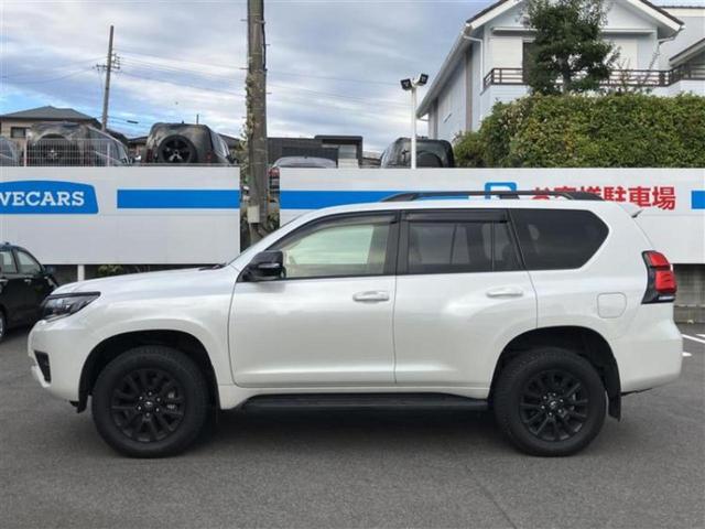 ランドクルーザープラド ４ＷＤ　ＴＸ　Ｌパッケージマットブラックエディション　サンルーフ／保証書／純正　９インチ　ＳＤナビ／トヨタセーフティセンス／エアーシート　前席／全方位モニター／車線逸脱防止支援システム／シート　フルレザー／ドライブレコーダー　前後　革シート　全周囲カメラ（2枚目）
