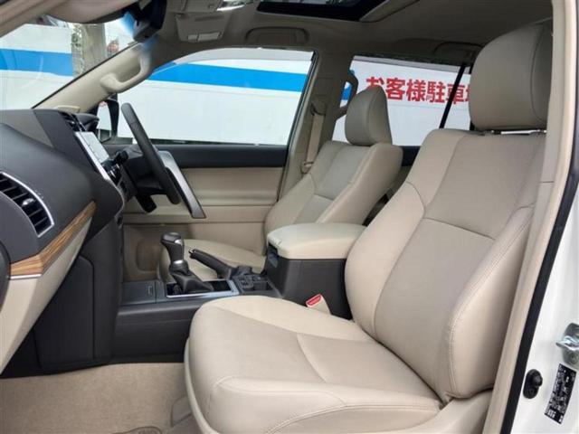 ランドクルーザープラド ４ＷＤ　ＴＸ　Ｌパッケージマットブラックエディション　サンルーフ／保証書／純正　９インチ　ＳＤナビ／トヨタセーフティセンス／エアーシート　前席／全方位モニター／車線逸脱防止支援システム／シート　フルレザー／ドライブレコーダー　前後　革シート　全周囲カメラ（5枚目）