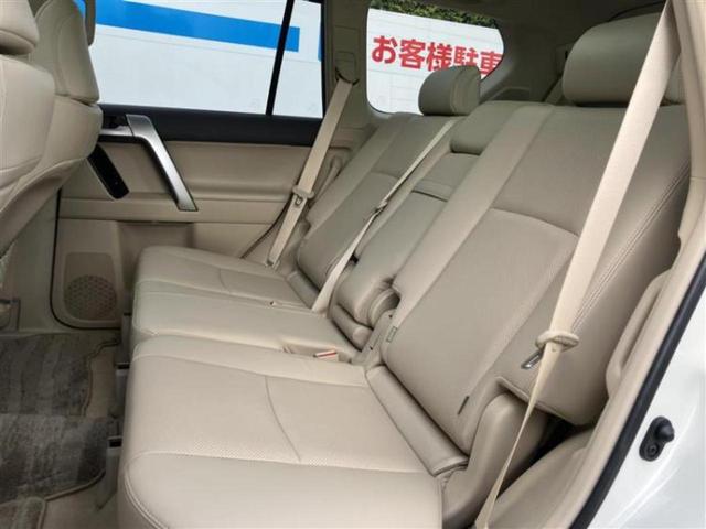 ランドクルーザープラド ４ＷＤ　ＴＸ　Ｌパッケージマットブラックエディション　サンルーフ／保証書／純正　９インチ　ＳＤナビ／トヨタセーフティセンス／エアーシート　前席／全方位モニター／車線逸脱防止支援システム／シート　フルレザー／ドライブレコーダー　前後　革シート　全周囲カメラ（6枚目）