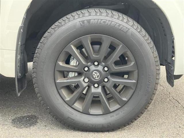 ランドクルーザープラド ４ＷＤ　ＴＸ　Ｌパッケージマットブラックエディション　サンルーフ／保証書／純正　９インチ　ＳＤナビ／トヨタセーフティセンス／エアーシート　前席／全方位モニター／車線逸脱防止支援システム／シート　フルレザー／ドライブレコーダー　前後　革シート　全周囲カメラ（18枚目）
