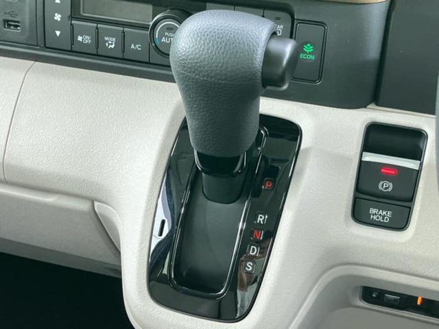 Ｎ－ＢＯＸ ヒョウジュン　新品タイヤ／保証書／純正　８インチ　ＳＤナビ／ホンダセンシング／電動スライドドア／車線逸脱防止支援システム／パーキングアシスト　バックガイド／ドライブレコーダー　前後　衝突被害軽減システム　ドラレコ（17枚目）