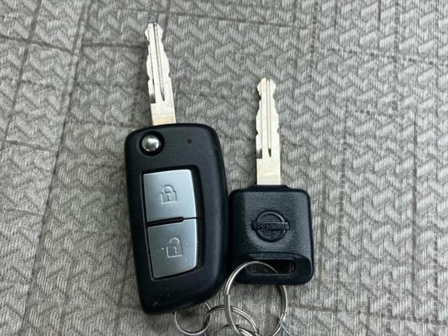 デイズ Ｓ　保証書／エマージェンシーブレーキ／ＥＢＤ付ＡＢＳ／アイドリングストップ／禁煙車／エアバッグ　運転席／エアバッグ　助手席／衝突安全ボディ／パワーウインドウ／キーレス／パワーステアリング／オートライト（24枚目）