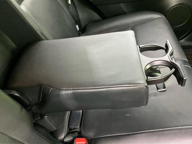 ハリアーハイブリッド ４ＷＤプログレスメタルアンドレザーパッケージ　新品タイヤ／サンルーフ／ＪＢＬ／保証書／純正　９インチ　ＳＤナビ／トヨタセーフティセンス／エアーシート　前席／パノラミックビューモニター／車線逸脱防止支援システム／シート　フルレザー／電動バックドア（44枚目）
