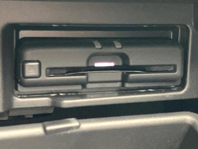 セレナ eパワーハイウェイスターV 新品タイヤ/保証書/純正 10インチ SDナビ/フリップダウンモニター 純正 12.8インチ/インテリジェントルームミラー/衝突安全装置/両側電動スライドドア/シートヒーター 前席 全周囲カメラ(18枚目)