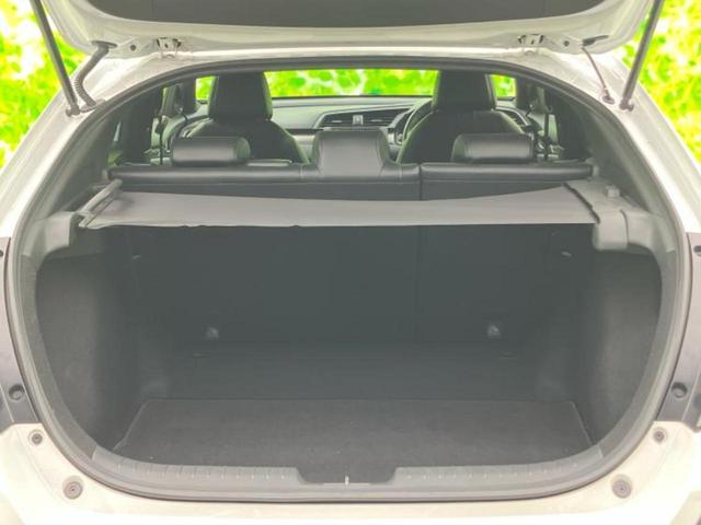 シビック ヒョウジュン 新品タイヤ/保証書/純正 SDナビ/ホンダセンシング/シートヒーター 前席/車線逸脱防止支援システム/シート フルレザー/ドライブレコーダー 純正/ヘッドランプ LED/Bluetooth接続 ターボ(6枚目)