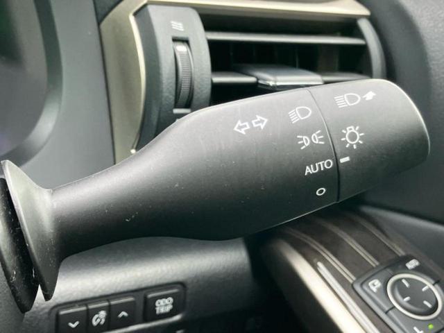 IS IS300hバージョンL 保証書/純正 SDナビ/シートヒーター/車線逸脱防止支援システム/シート フルレザー/ドライブレコーダー 360°/ヘッドランプ LED/Bluetooth接続/ETC/EBD付ABS 革シート(17枚目)