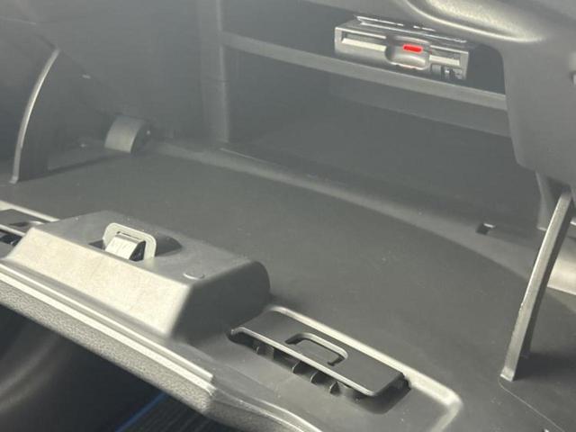 ノート ｅパワーメダリスト　保証書／純正　ＳＤナビ／インテリジェントルームミラー／エマージェンシーブレーキ／アラウンドビューモニター／車線逸脱防止支援システム／シート　ハーフレザー／ドライブレコーダー　社外　衝突被害軽減システム（35枚目）