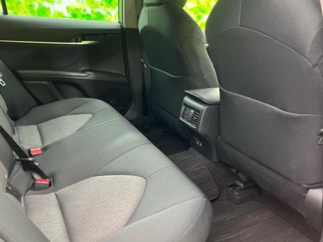 カムリ G 新品タイヤ/エアロ/保証書/ディスプレイオーディオ+ナビ9インチ/トヨタセーフティセンス/シートヒーター 前席/車線逸脱防止支援システム/パーキングアシスト バックガイド 衝突被害軽減システム ETC(5枚目)