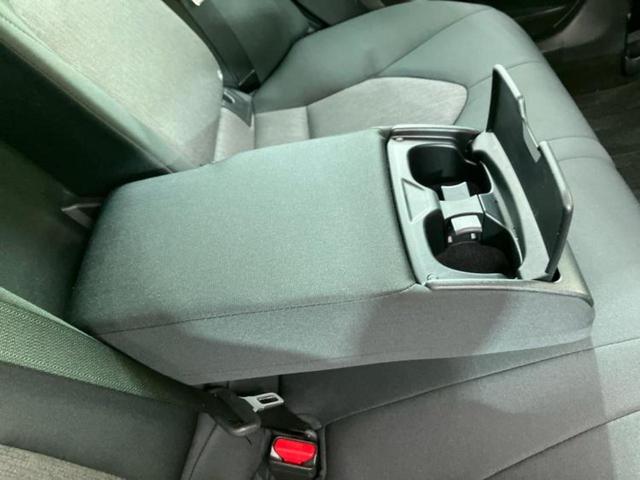 カムリ G 新品タイヤ/エアロ/保証書/ディスプレイオーディオ+ナビ9インチ/トヨタセーフティセンス/シートヒーター 前席/車線逸脱防止支援システム/パーキングアシスト バックガイド 衝突被害軽減システム ETC(39枚目)