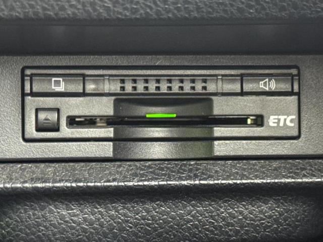 エスクァイア Gi 新品タイヤ/モデリスタエアロ/保証書/純正 9インチ SDナビ/両側電動スライドドア/シートヒーター/シート ハーフレザー/ドライブレコーダー 社外/ヘッドランプ HID/Bluetooth接続(18枚目)