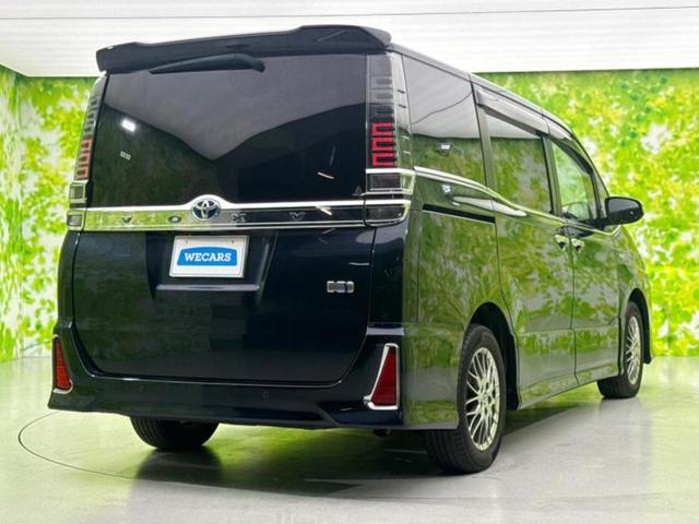 ヴォクシー ハイブリッドZSキラメキ2 新品タイヤ/保証書/社外 9インチ SDナビ/フリップダウンモニター 社外 10.2インチ/衝突安全装置/両側電動スライドドア/シートヒーター 前席/車線逸脱防止支援システム 衝突被害軽減システム(3枚目)