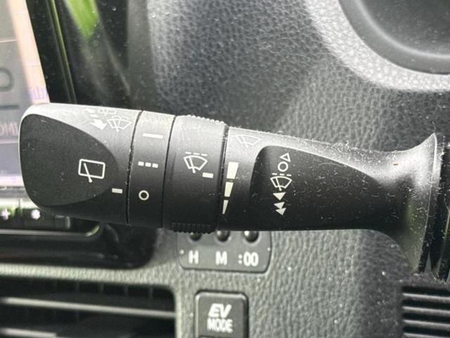 ヴォクシー ハイブリッドZSキラメキ2 新品タイヤ/保証書/社外 9インチ SDナビ/フリップダウンモニター 社外 10.2インチ/衝突安全装置/両側電動スライドドア/シートヒーター 前席/車線逸脱防止支援システム 衝突被害軽減システム(16枚目)