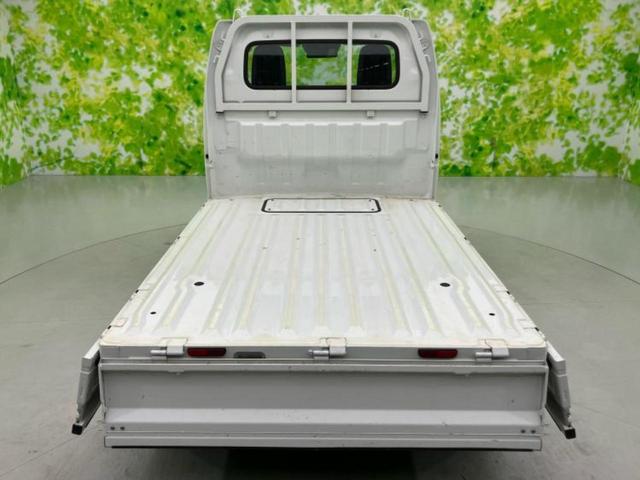 キャリイトラック 4WD KC 新品タイヤ/保証書/セーフティサポート(スズキ)/アイドリングストップ/エアバッグ 運転席/エアバッグ 助手席/衝突安全ボディ/オートライト/マニュアルエアコン/取扱説明書/ユーザー買取車 4WD(7枚目)