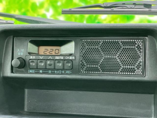 キャリイトラック 4WD KC 新品タイヤ/保証書/セーフティサポート(スズキ)/アイドリングストップ/エアバッグ 運転席/エアバッグ 助手席/衝突安全ボディ/オートライト/マニュアルエアコン/取扱説明書/ユーザー買取車 4WD(9枚目)