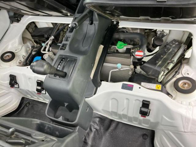キャリイトラック 4WD KC 新品タイヤ/保証書/セーフティサポート(スズキ)/アイドリングストップ/エアバッグ 運転席/エアバッグ 助手席/衝突安全ボディ/オートライト/マニュアルエアコン/取扱説明書/ユーザー買取車 4WD(28枚目)