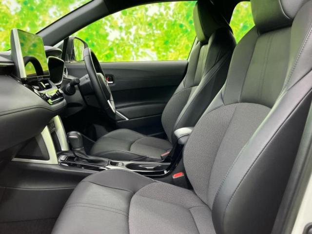 カローラクロス ハイブリッドZ 保証書/ディスプレイオーディオ+ナビ11インチ/トヨタセーフティセンス/シートヒーター/パノラミックビューモニター/車線逸脱防止支援システム/シート ハーフレザー/電動バックドア 衝突被害軽減システム(6枚目)