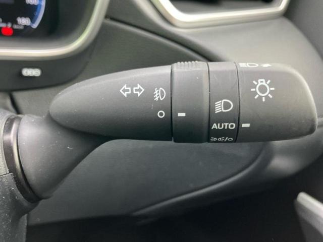 カローラクロス ハイブリッドZ 保証書/ディスプレイオーディオ+ナビ11インチ/トヨタセーフティセンス/シートヒーター/パノラミックビューモニター/車線逸脱防止支援システム/シート ハーフレザー/電動バックドア 衝突被害軽減システム(16枚目)