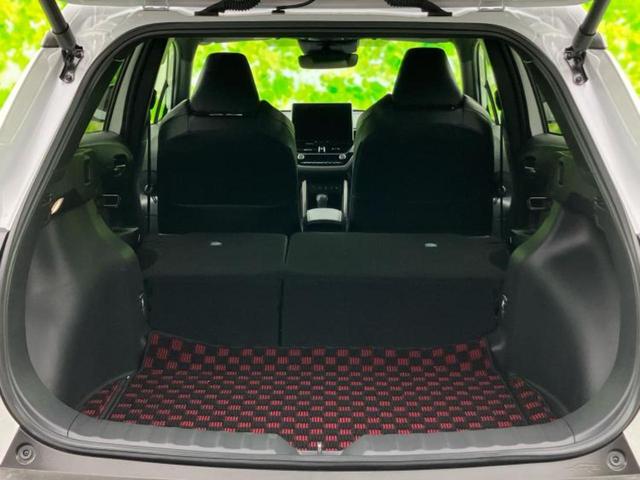 カローラクロス ハイブリッドZ 保証書/ディスプレイオーディオ+ナビ11インチ/トヨタセーフティセンス/シートヒーター/パノラミックビューモニター/車線逸脱防止支援システム/シート ハーフレザー/電動バックドア 衝突被害軽減システム(19枚目)