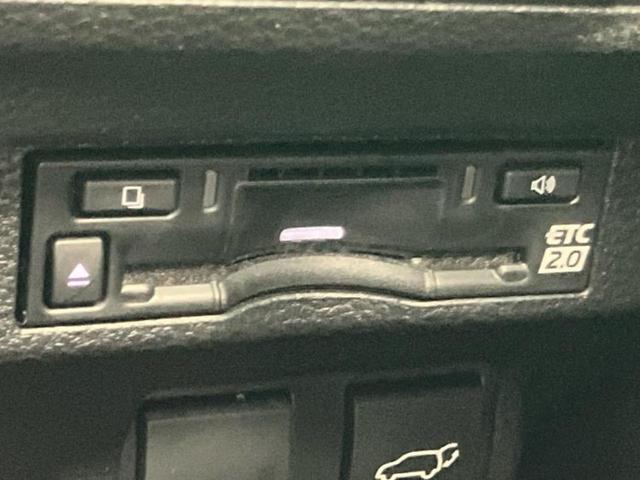 カローラクロス ハイブリッドZ 保証書/ディスプレイオーディオ+ナビ11インチ/トヨタセーフティセンス/シートヒーター/パノラミックビューモニター/車線逸脱防止支援システム/シート ハーフレザー/電動バックドア 衝突被害軽減システム(24枚目)