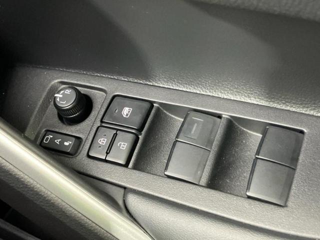 カローラクロス ハイブリッドZ 保証書/ディスプレイオーディオ+ナビ11インチ/トヨタセーフティセンス/シートヒーター/パノラミックビューモニター/車線逸脱防止支援システム/シート ハーフレザー/電動バックドア 衝突被害軽減システム(29枚目)