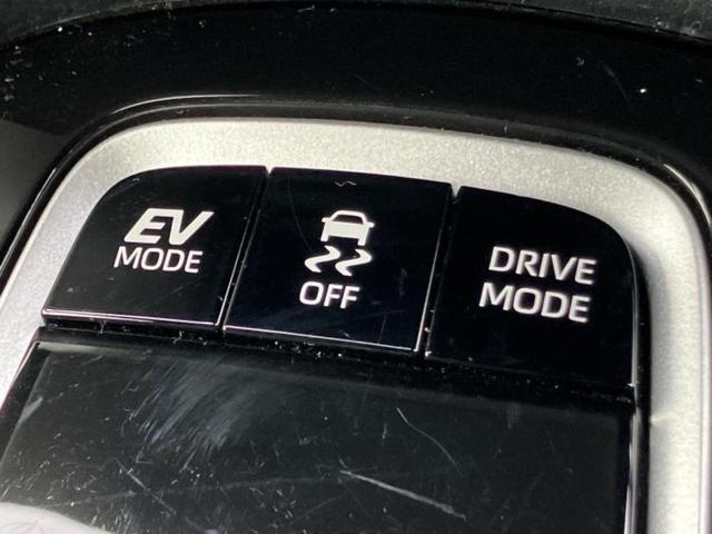 カローラクロス ハイブリッドZ 保証書/ディスプレイオーディオ+ナビ11インチ/トヨタセーフティセンス/シートヒーター/パノラミックビューモニター/車線逸脱防止支援システム/シート ハーフレザー/電動バックドア 衝突被害軽減システム(34枚目)