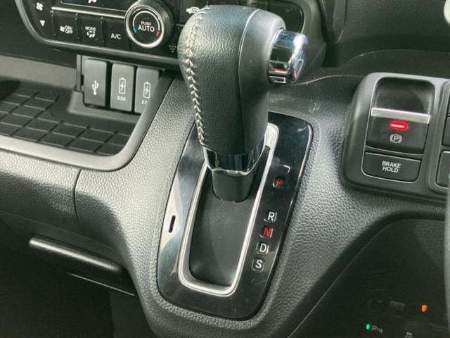 N-BOXカスタム L・ターボスタイルプラスブラック 新品タイヤ/保証書/純正 9インチ SDナビ/衝突安全装置/両側電動スライドドア/シートヒーター/車線逸脱防止支援システム/シート ハーフレザー/ヘッドランプ LED/Bluetooth接続 ターボ(17枚目)