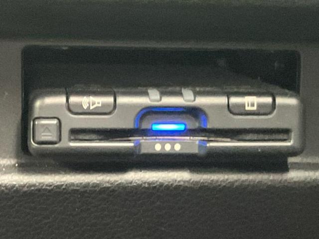 スペーシアカスタム ハイブリッドXSターボ 新品タイヤ/社外 8インチ SDナビ/セーフティサポート(スズキ)/両側電動スライドドア/シートヒーター/車線逸脱防止支援システム/ヘッドランプ LED/Bluetooth接続/ETC ターボ(18枚目)