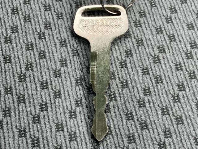 キャリイトラック KC 保証書/衝突安全装置/車線逸脱防止支援システム/EBD付ABS/横滑り防止装置/エアバッグ 運転席/エアバッグ 助手席/衝突安全ボディ/オートライト/ハイビームアシスト/ワンオーナー レーンアシスト(20枚目)