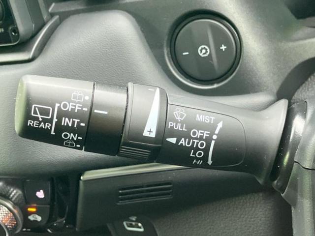 ヴェゼル ｅＨＥＶ　Ｚ　保証書／純正　９インチ　ＳＤナビ／衝突安全装置／シートヒーター／車線逸脱防止支援システム／シート　ハーフレザー／電動バックドア／ヘッドランプ　ＬＥＤ／ＥＴＣ／ＥＢＤ付ＡＢＳ／横滑り防止装置（17枚目）