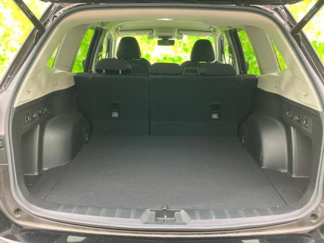 フォレスター 4WDプレミアム 純正 8インチ SDナビ/デジタルインナーミラー/アイサイト/シートヒーター 前席/車線逸脱防止支援システム/シート ハーフレザー/パーキングアシスト バックガイド/ヘッドランプ LED バックカメラ(8枚目)