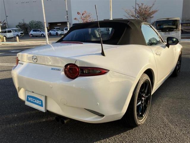 ロードスター Ｓスペシャルパッケージ　ＢＯＳＥ／保証書／純正　ＳＤナビ／アイアクティブセンス（マツダ）／シートヒーター　前席／車線逸脱防止支援システム／ヘッドランプ　ＬＥＤ／ＥＴＣ／ＥＢＤ付ＡＢＳ／横滑り防止装置／バックモニター（3枚目）