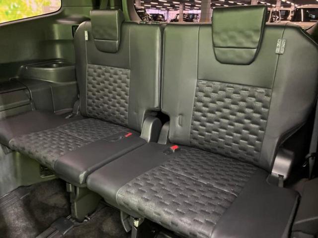 ヴォクシー ハイブリッドＳ－Ｚ　モデリスタエアロ／保証書／ディスプレイオーディオ＋ナビ１０．５インチ／フリップダウンモニター　純正　１４インチ／デジタルインナーミラー／トヨタセーフティセンス／両側電動スライドドア　全周囲カメラ（19枚目）