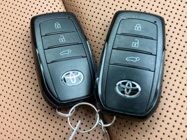 クラウンスポーツ ４ＷＤ　Ｚ　ガラスルーフ／モデリスタエアロ／保証書／ディスプレイオーディオ＋ナビ１２．３インチ／デジタルインナーミラー／トヨタセーフティセンス／シートヒーター／全方位モニター／車線逸脱防止支援システム　革シート（33枚目）