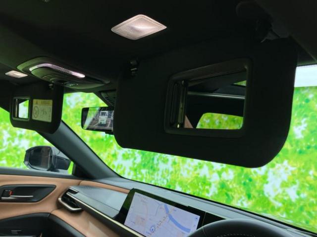 クラウンスポーツ ４ＷＤ　Ｚ　ガラスルーフ／モデリスタエアロ／保証書／ディスプレイオーディオ＋ナビ１２．３インチ／デジタルインナーミラー／トヨタセーフティセンス／シートヒーター／全方位モニター／車線逸脱防止支援システム　革シート（40枚目）