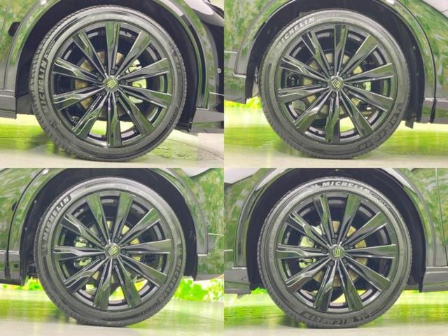 クラウンスポーツ ４ＷＤ　Ｚ　ガラスルーフ／モデリスタエアロ／保証書／ディスプレイオーディオ＋ナビ１２．３インチ／デジタルインナーミラー／トヨタセーフティセンス／シートヒーター／全方位モニター／車線逸脱防止支援システム　革シート（51枚目）