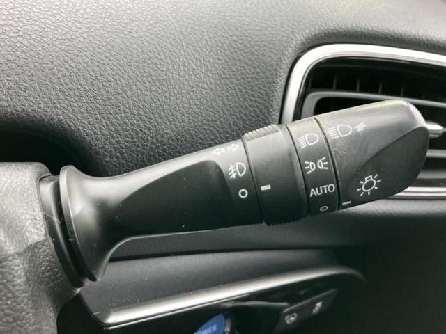 プリウス Ａ　新品タイヤ／純正エアロ／保証書／純正　９インチ　ＳＤナビ／衝突安全装置／車線逸脱防止支援システム／パーキングアシスト　自動操舵／ヘッドランプ　ＬＥＤ／ＵＳＢジャック／Ｂｌｕｅｔｏｏｔｈ接続　フルエアロ（15枚目）