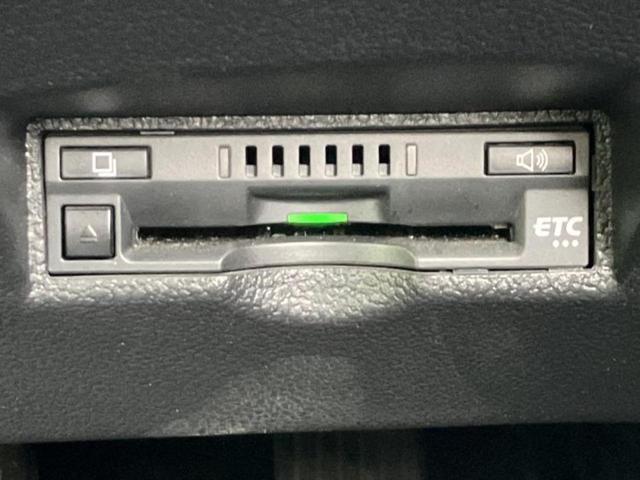 プリウス Ａ　新品タイヤ／純正エアロ／保証書／純正　９インチ　ＳＤナビ／衝突安全装置／車線逸脱防止支援システム／パーキングアシスト　自動操舵／ヘッドランプ　ＬＥＤ／ＵＳＢジャック／Ｂｌｕｅｔｏｏｔｈ接続　フルエアロ（18枚目）