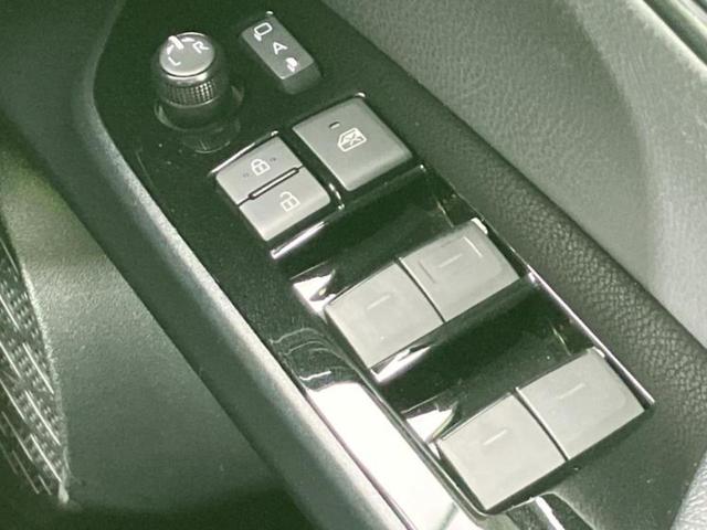 プリウス Ａ　新品タイヤ／純正エアロ／保証書／純正　９インチ　ＳＤナビ／衝突安全装置／車線逸脱防止支援システム／パーキングアシスト　自動操舵／ヘッドランプ　ＬＥＤ／ＵＳＢジャック／Ｂｌｕｅｔｏｏｔｈ接続　フルエアロ（28枚目）